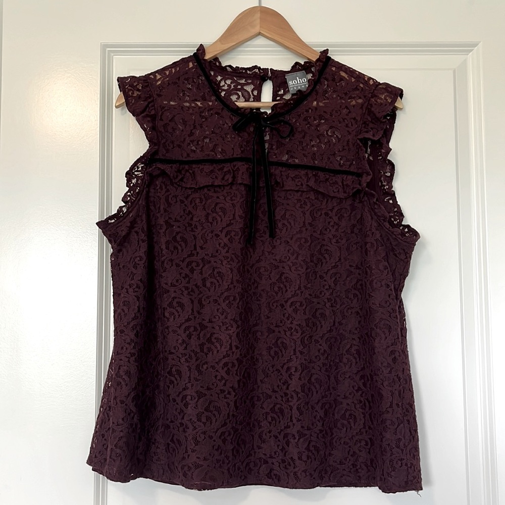 New York & Company Burgundy Lace Top with Black velvet detail and Keyhole back